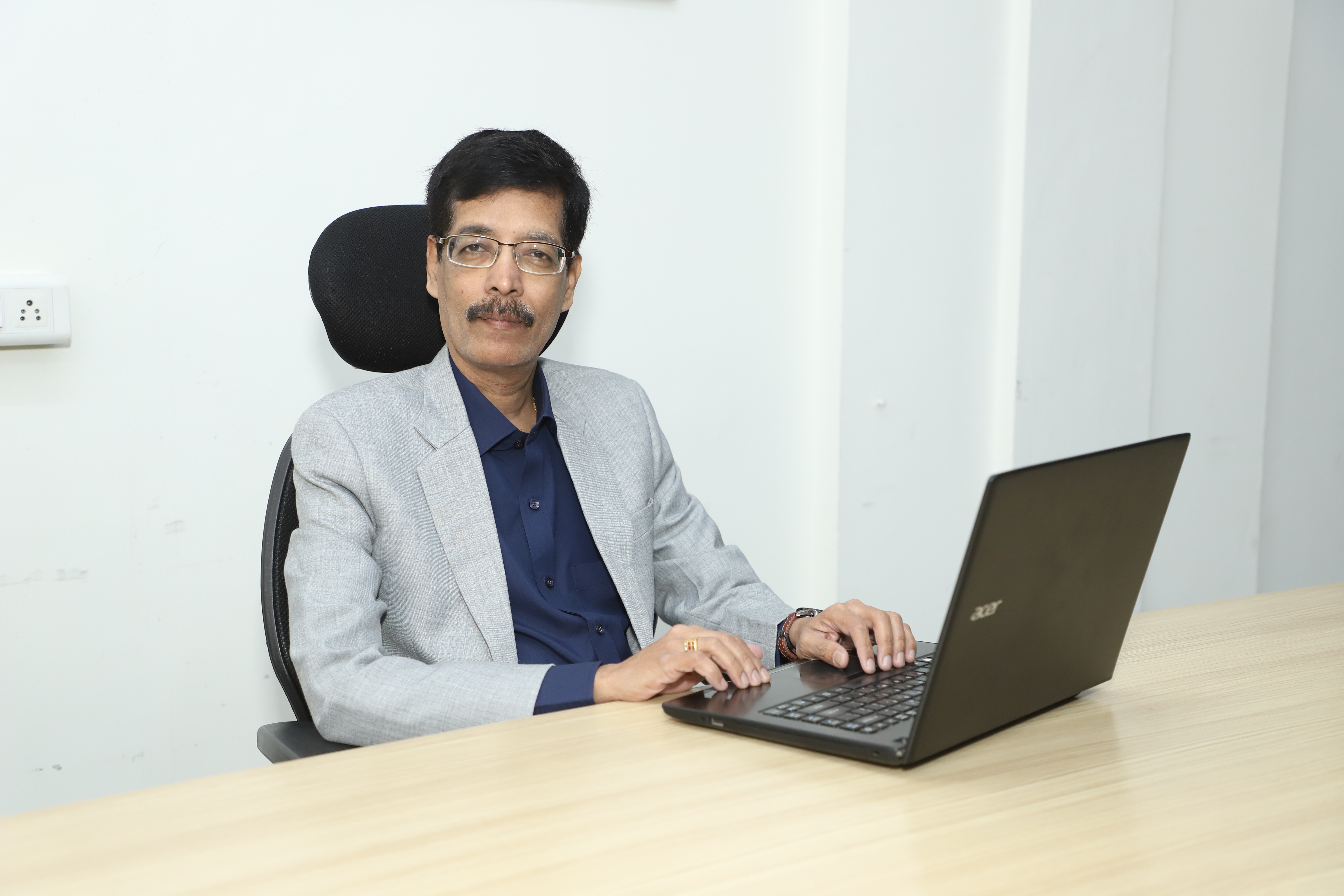 Dr.Saridaran Rajagopal (Executive Dean)